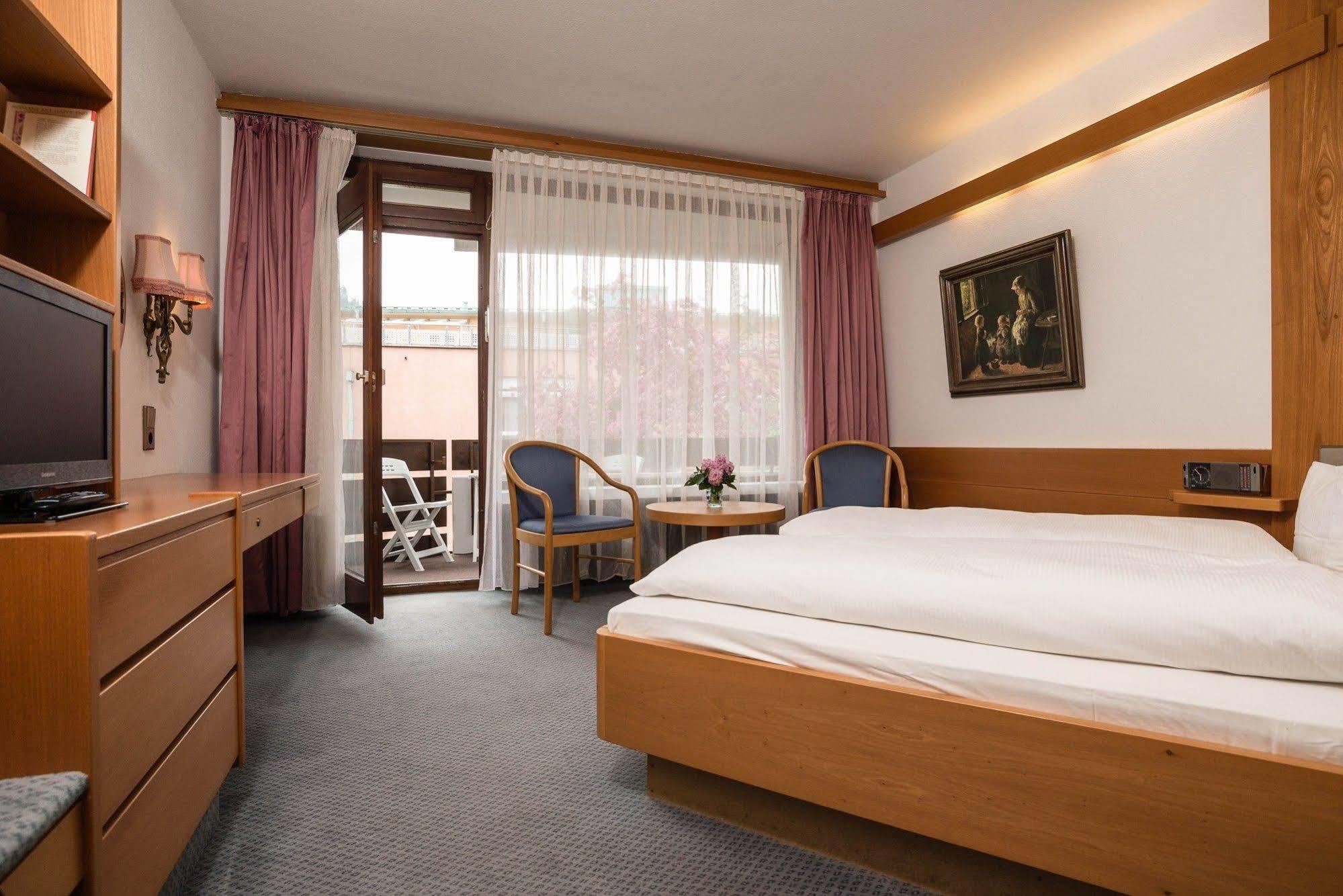 Kronen Hotel Bad Liebenzell Esterno foto