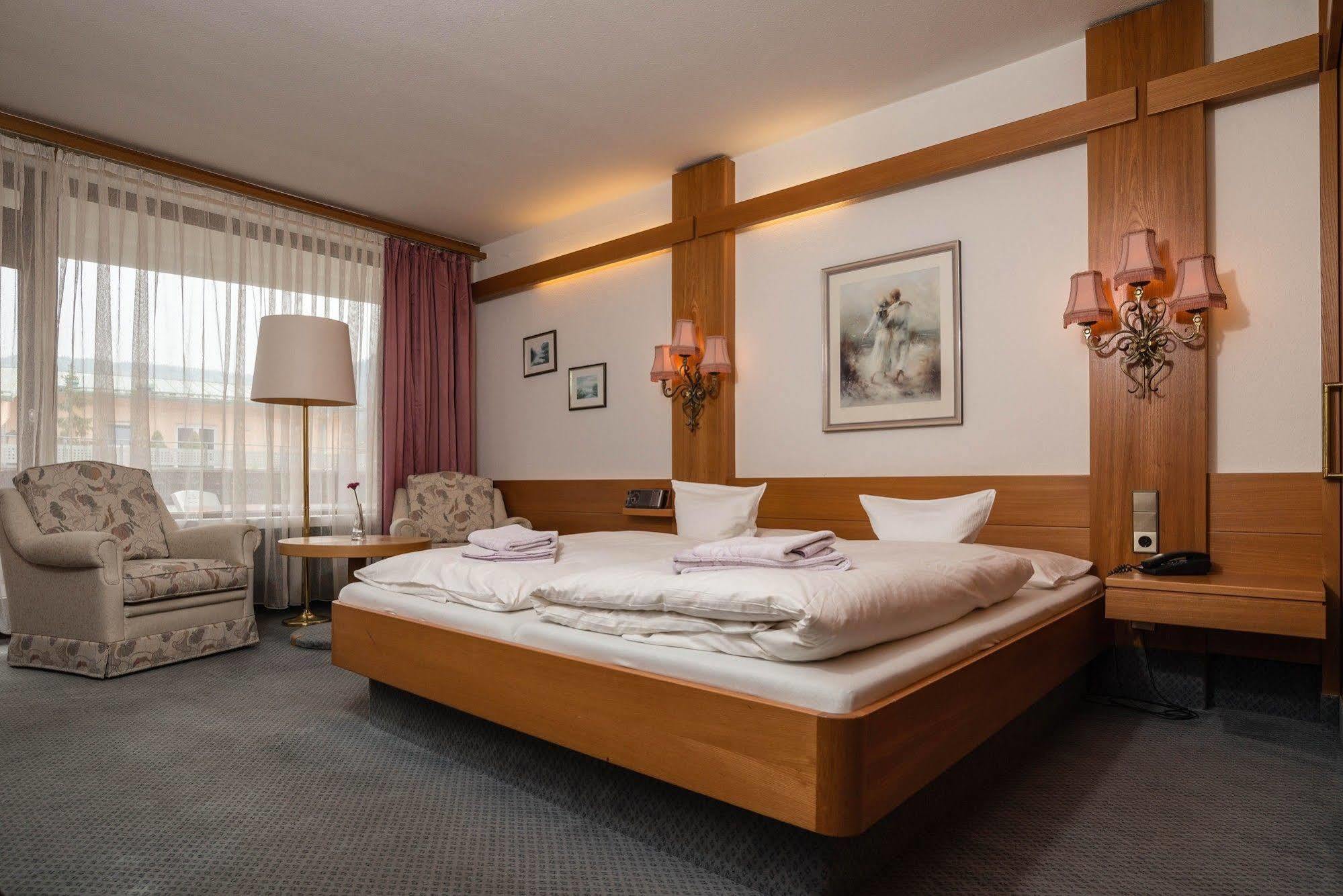 Kronen Hotel Bad Liebenzell Esterno foto
